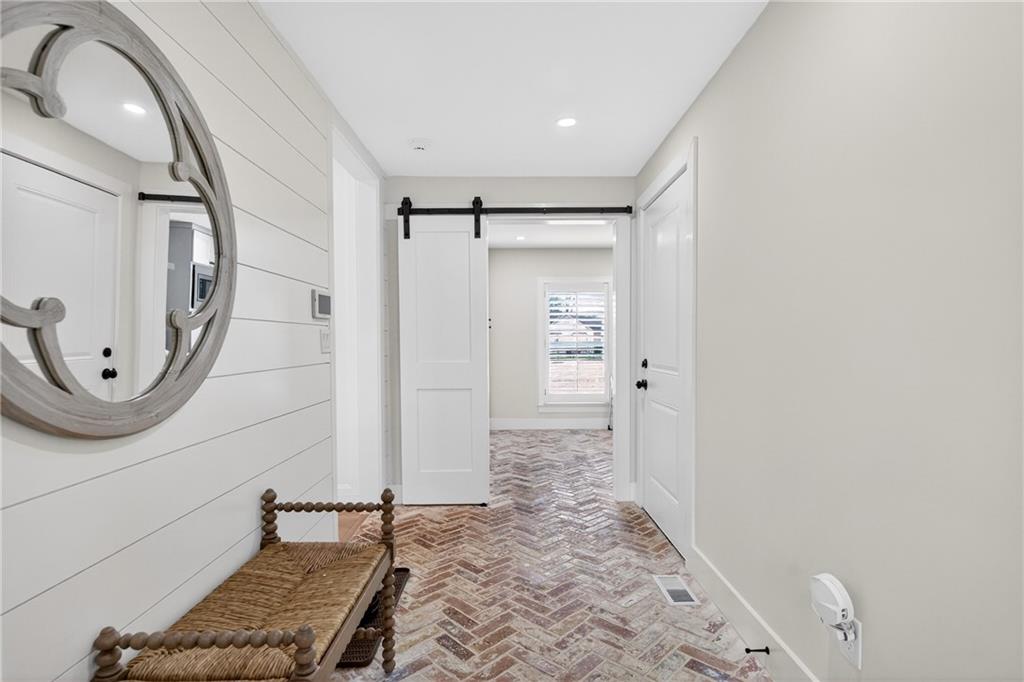 18568 Birmingham Highway