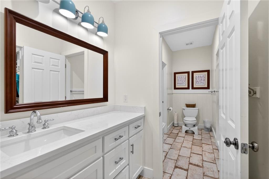 18568 Birmingham Highway