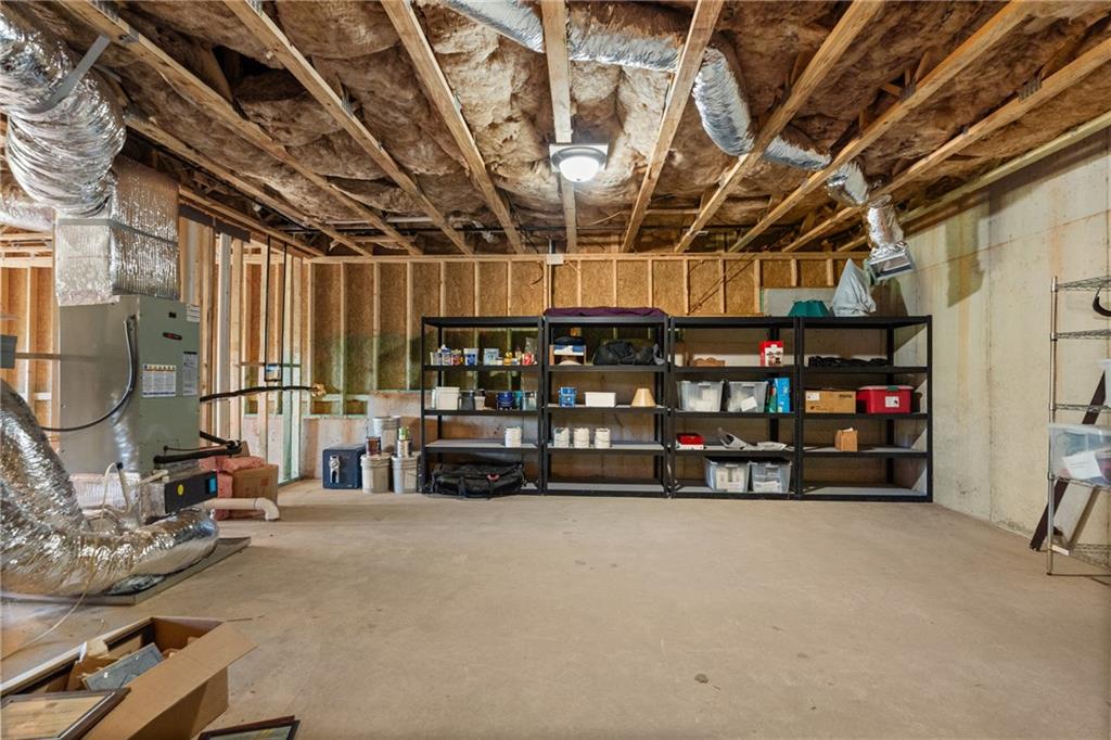 319 Laurel Lookout Hills