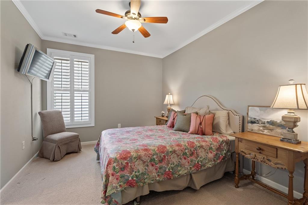 319 Laurel Lookout Hills