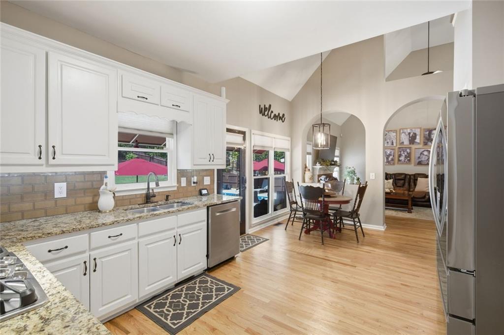 5817 Bayside Court