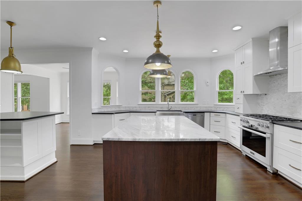 455 Majestic Cove