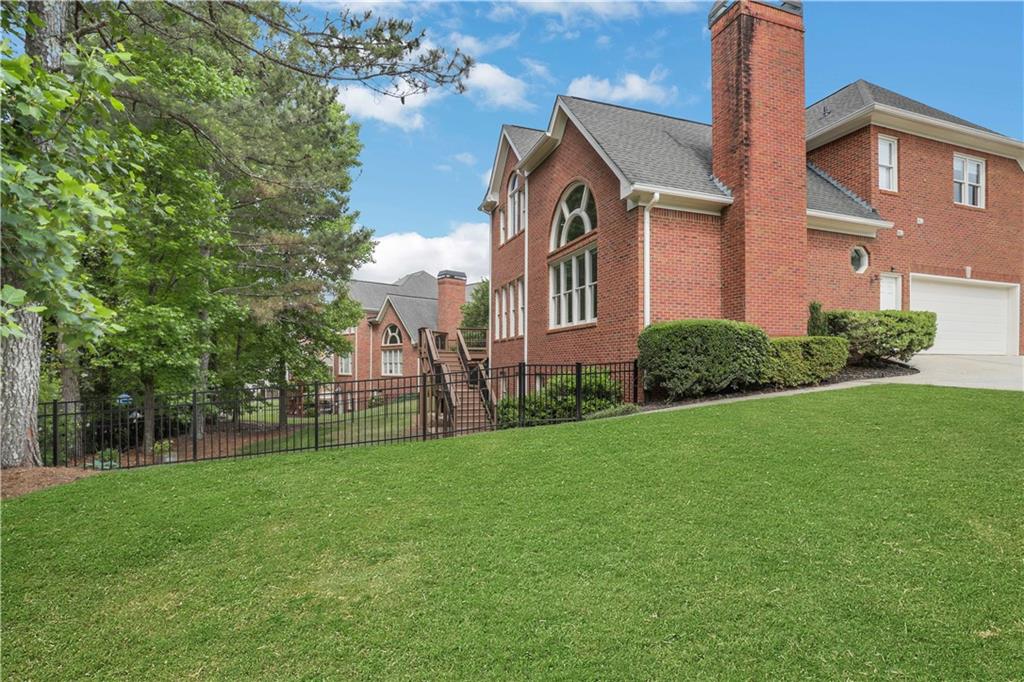 455 Majestic Cove