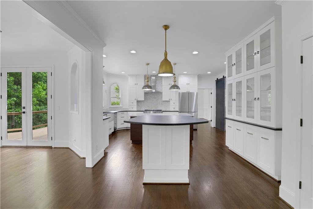 455 Majestic Cove
