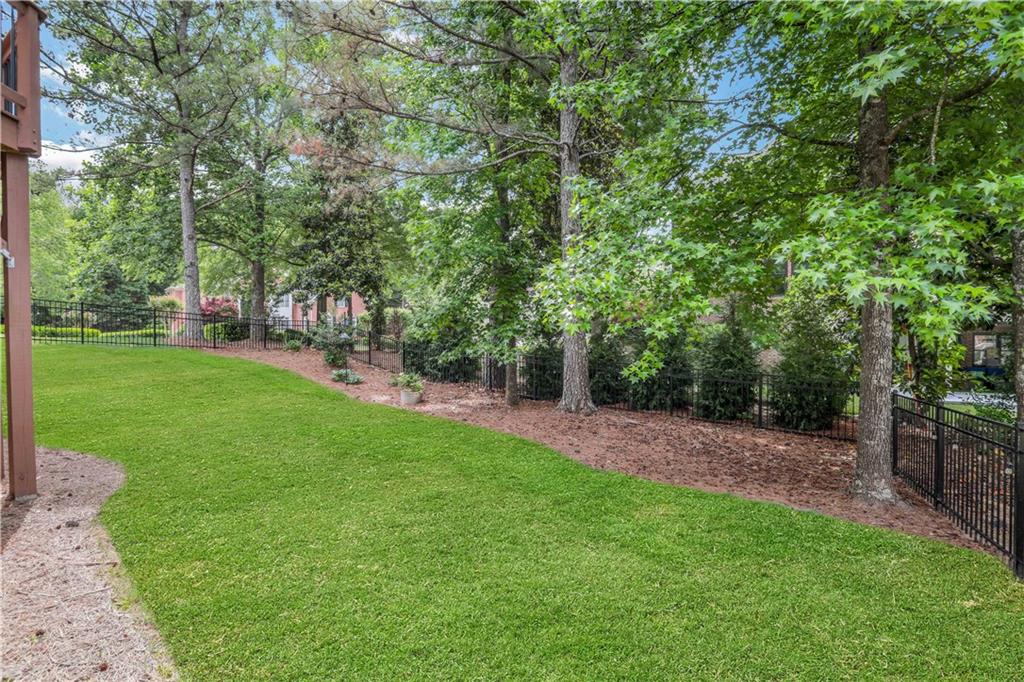 455 Majestic Cove