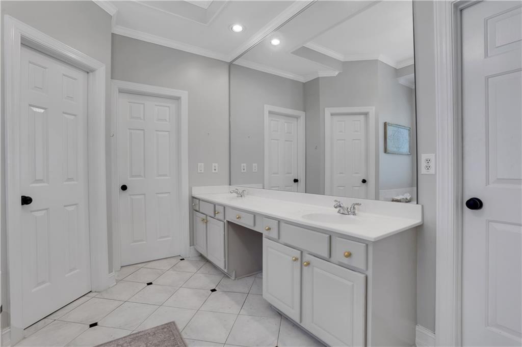 550 Heron Run Court