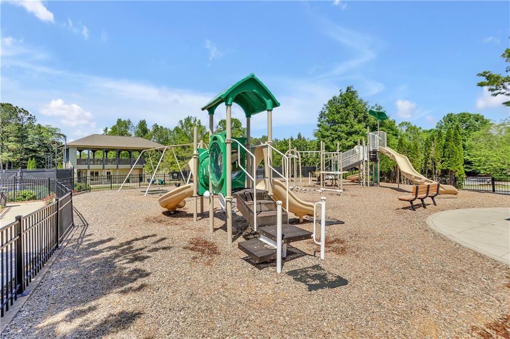 550 Heron Run Court