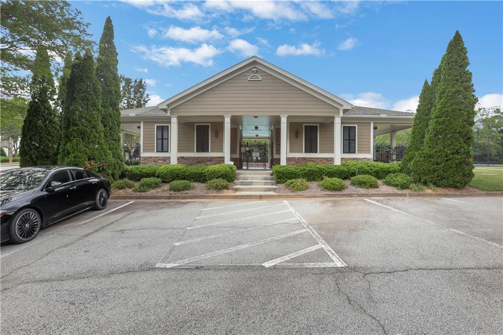 910 Windsor Creek Drive