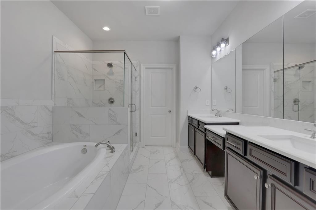 1847 Falling Sky Court NE