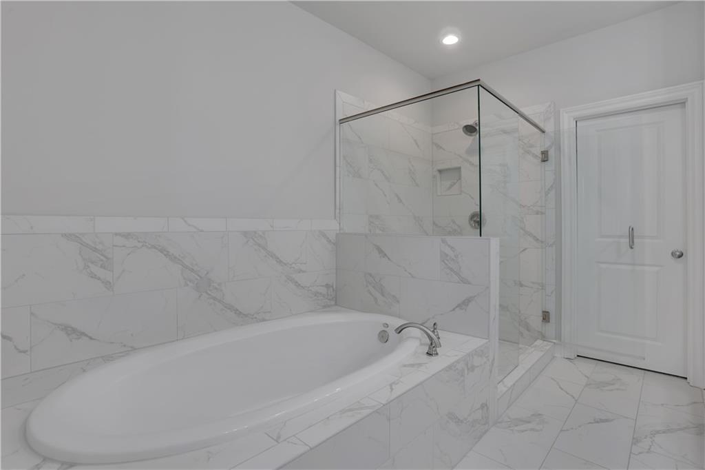 1847 Falling Sky Court NE