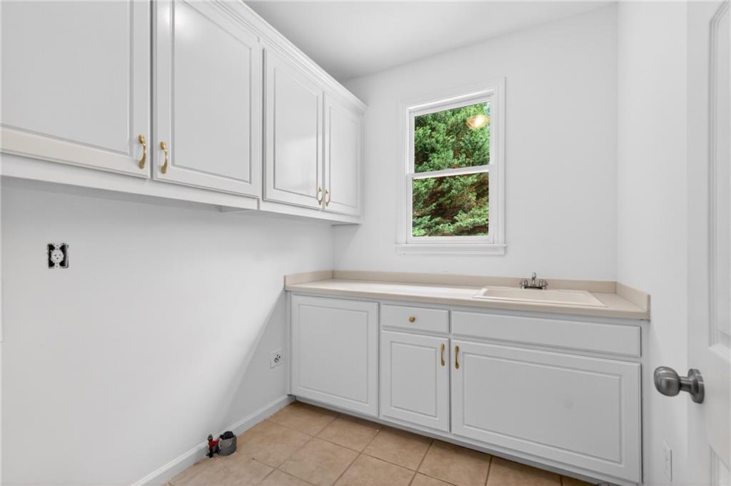 230 Bayfield Court