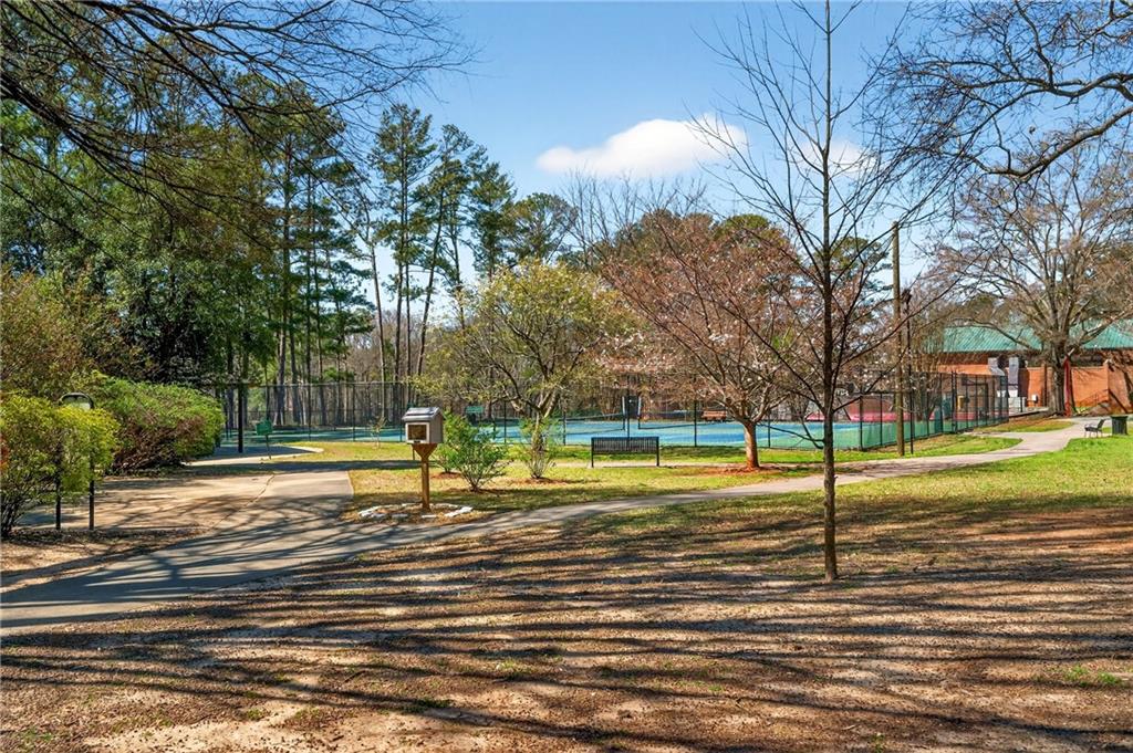 1124 Bailiff Court NE