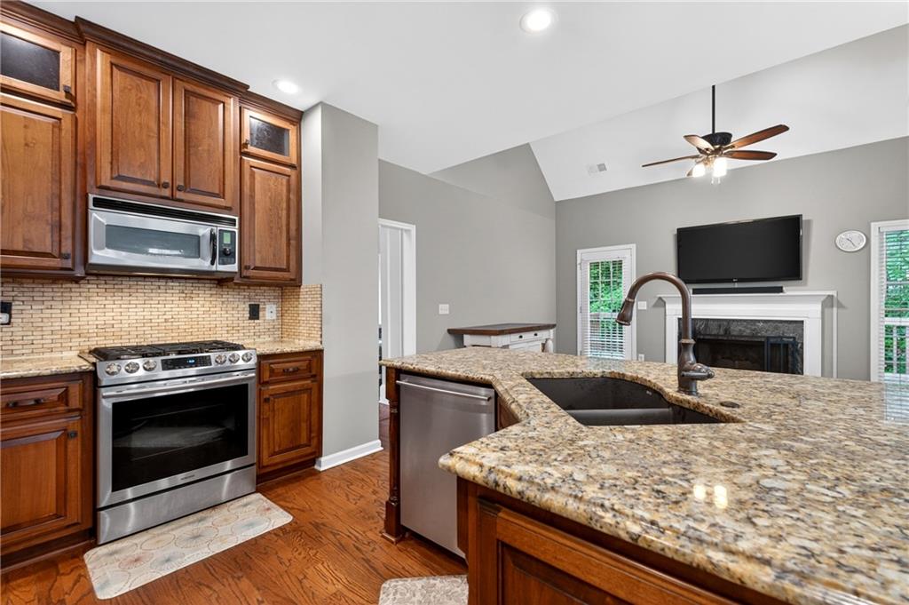 4557 Village Springs Place