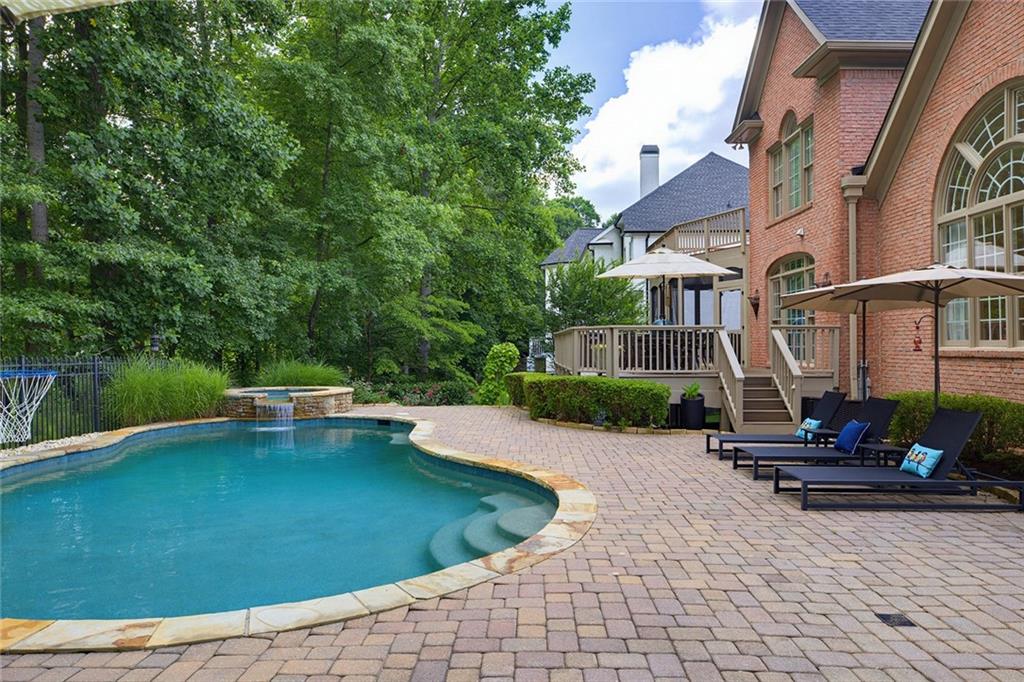 14442 Club Circle