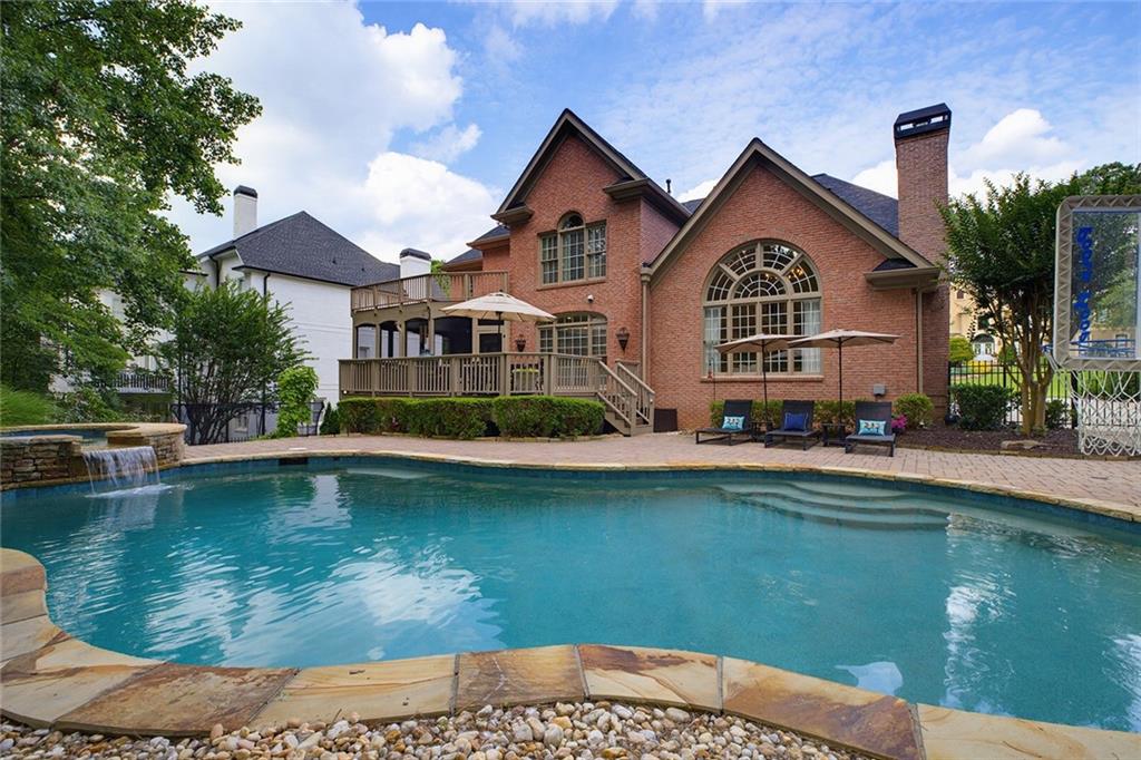 14442 Club Circle