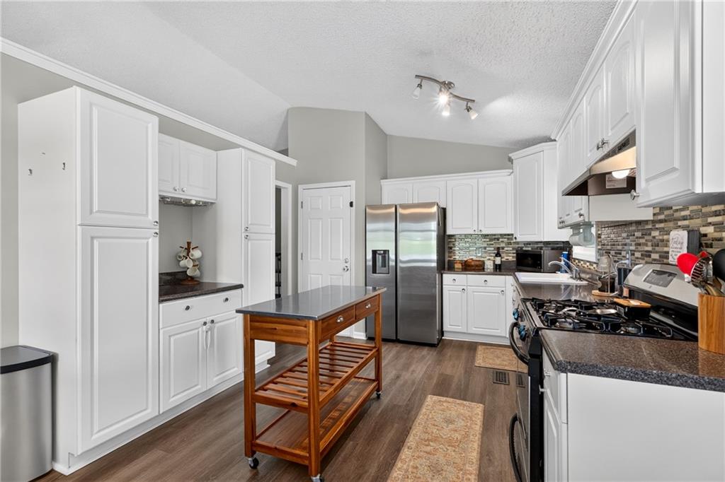4983 Hunters Cove Drive
