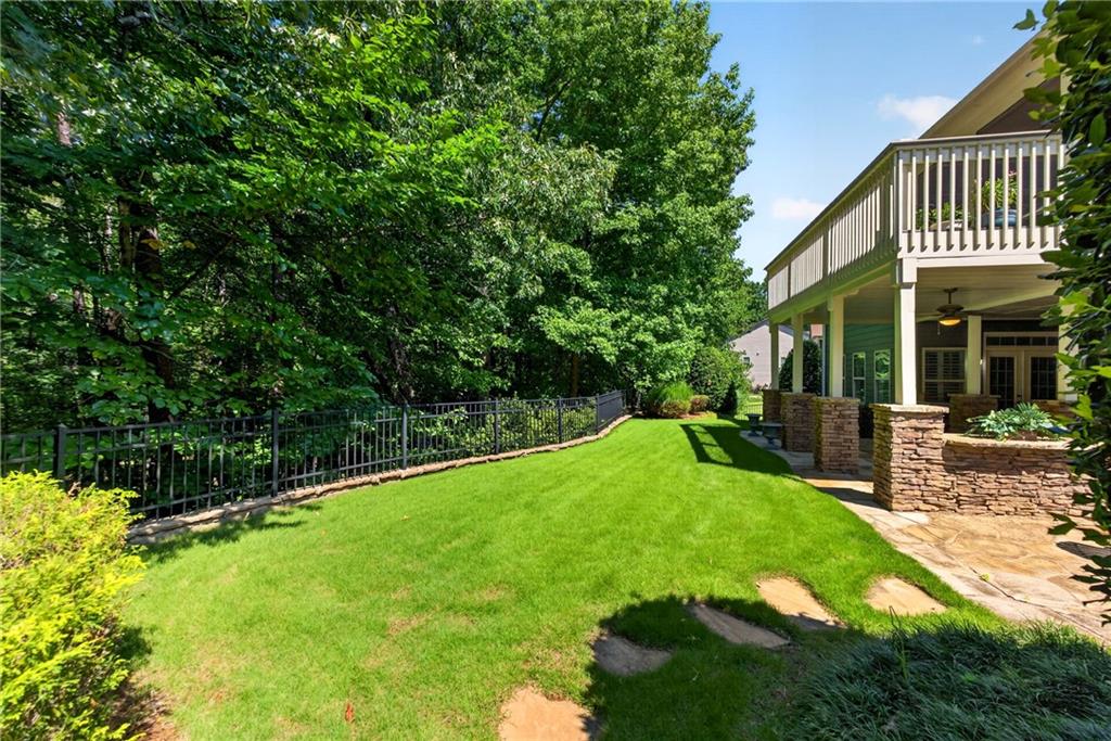 408 Larkspur Drive