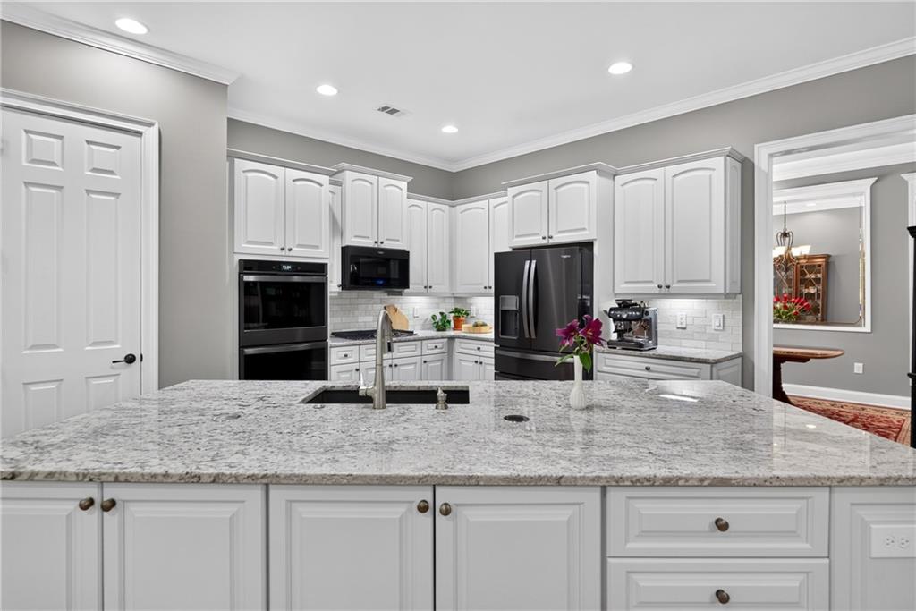 408 Larkspur Drive