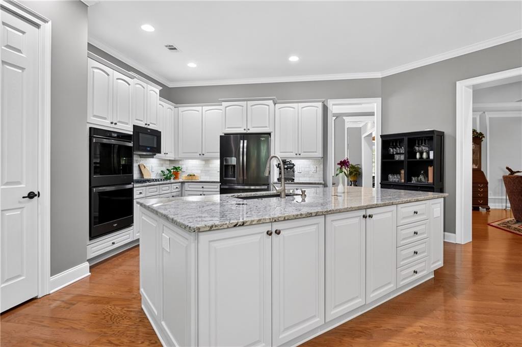 408 Larkspur Drive