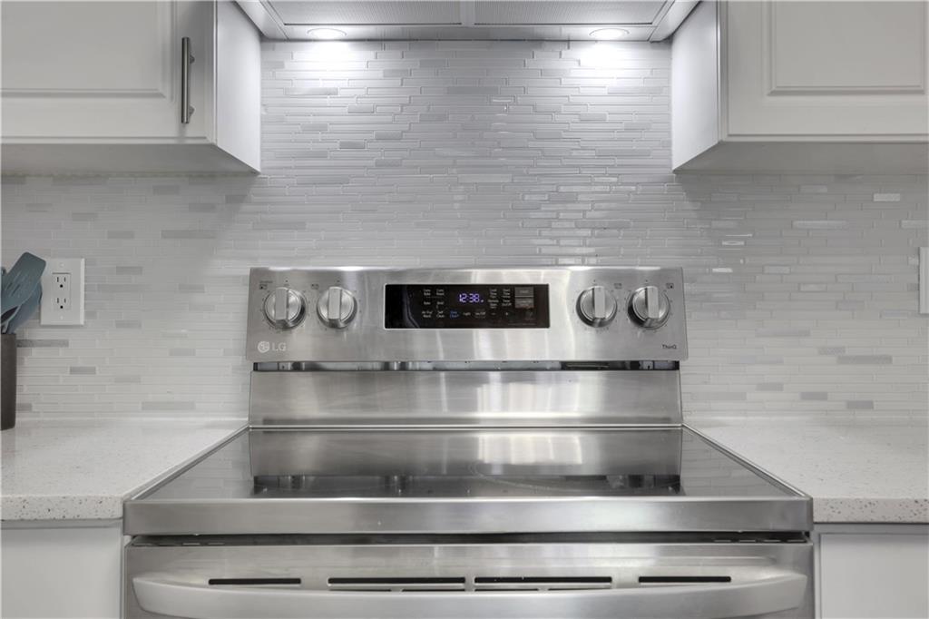 4103 Woodland Lane