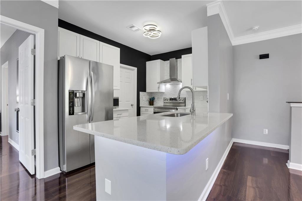 4103 Woodland Lane