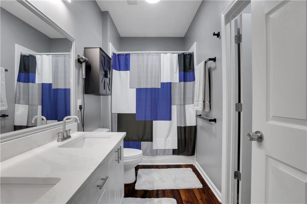 4103 Woodland Lane