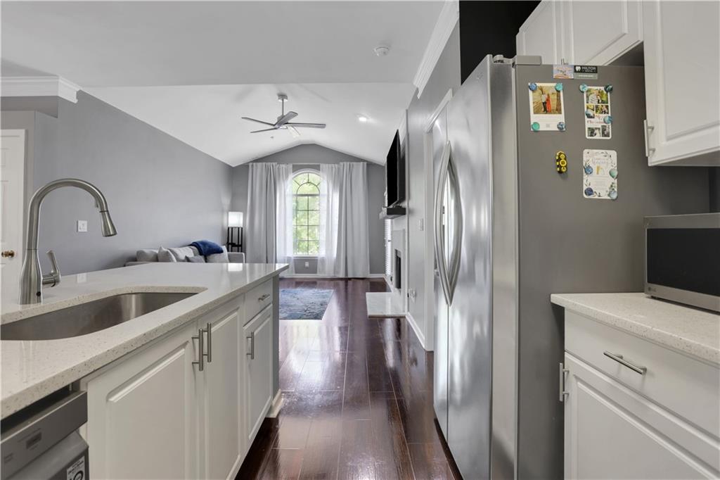4103 Woodland Lane