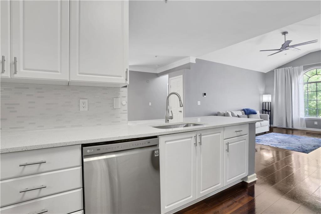 4103 Woodland Lane