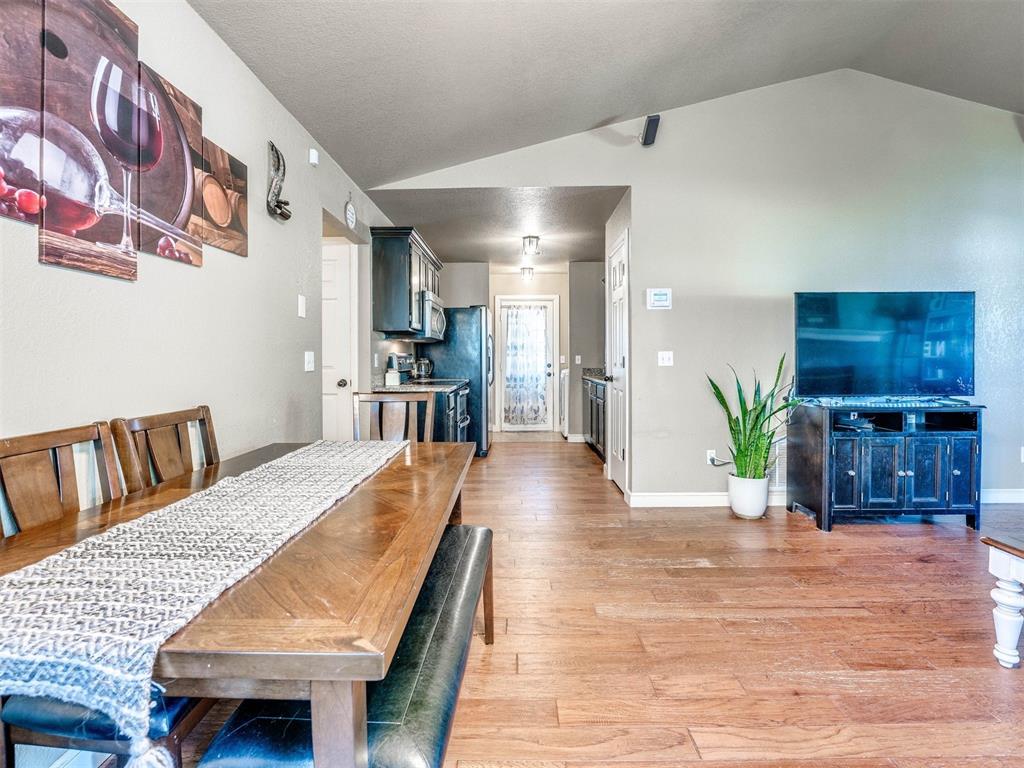 3005 Pinecrest Street