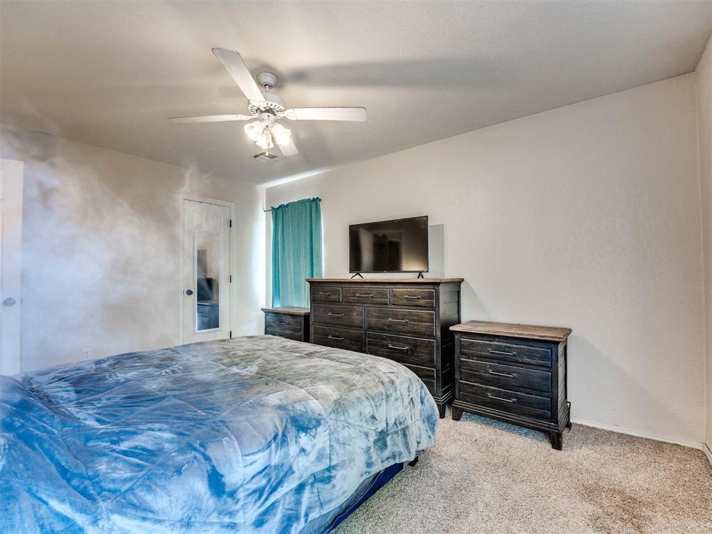 3005 Pinecrest Street