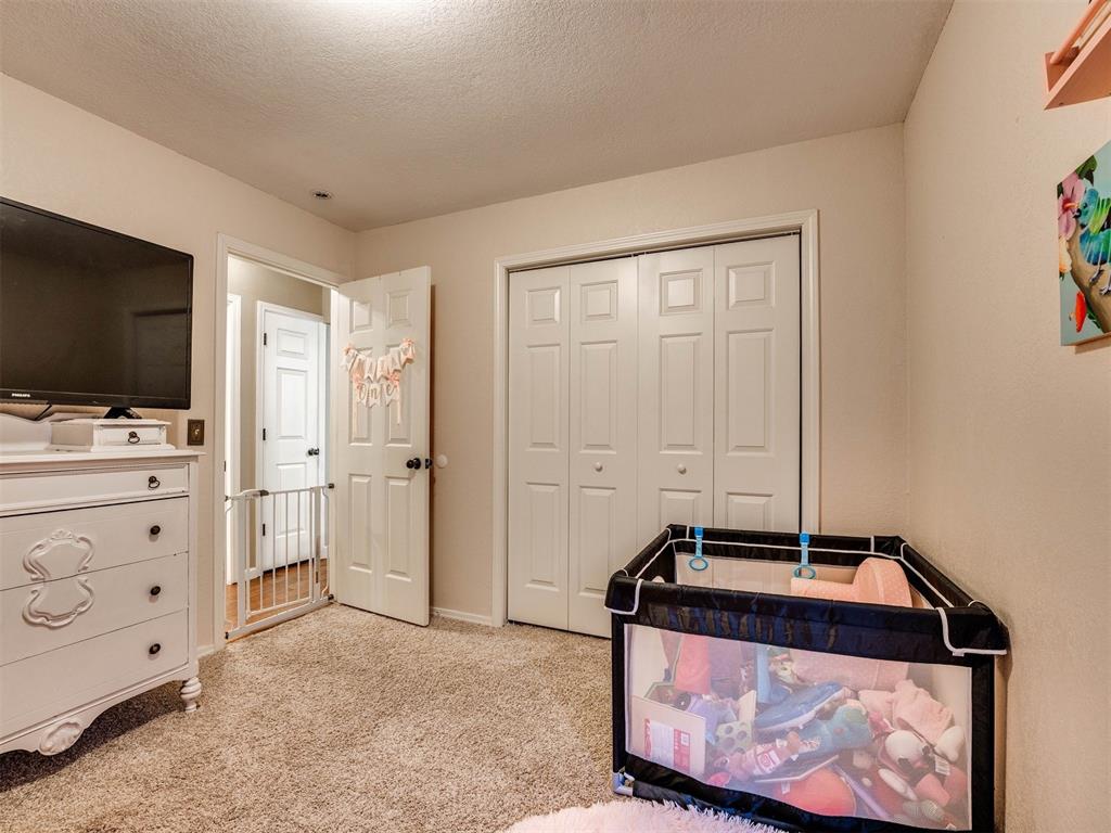 3005 Pinecrest Street