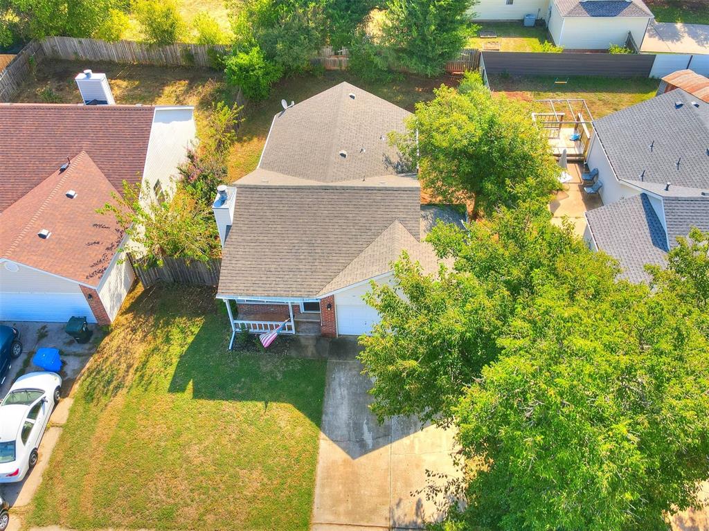 3005 Pinecrest Street