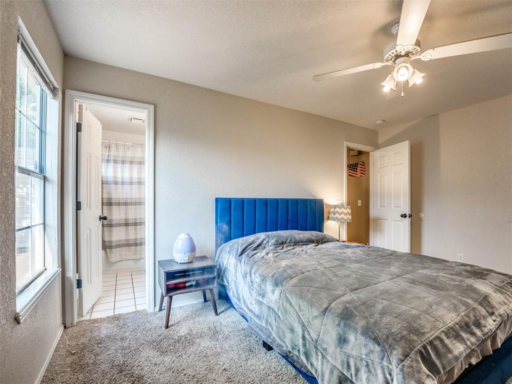 3005 Pinecrest Street