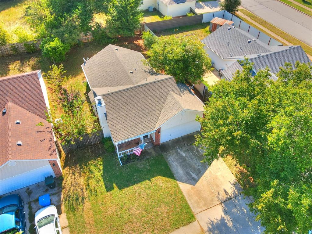 3005 Pinecrest Street