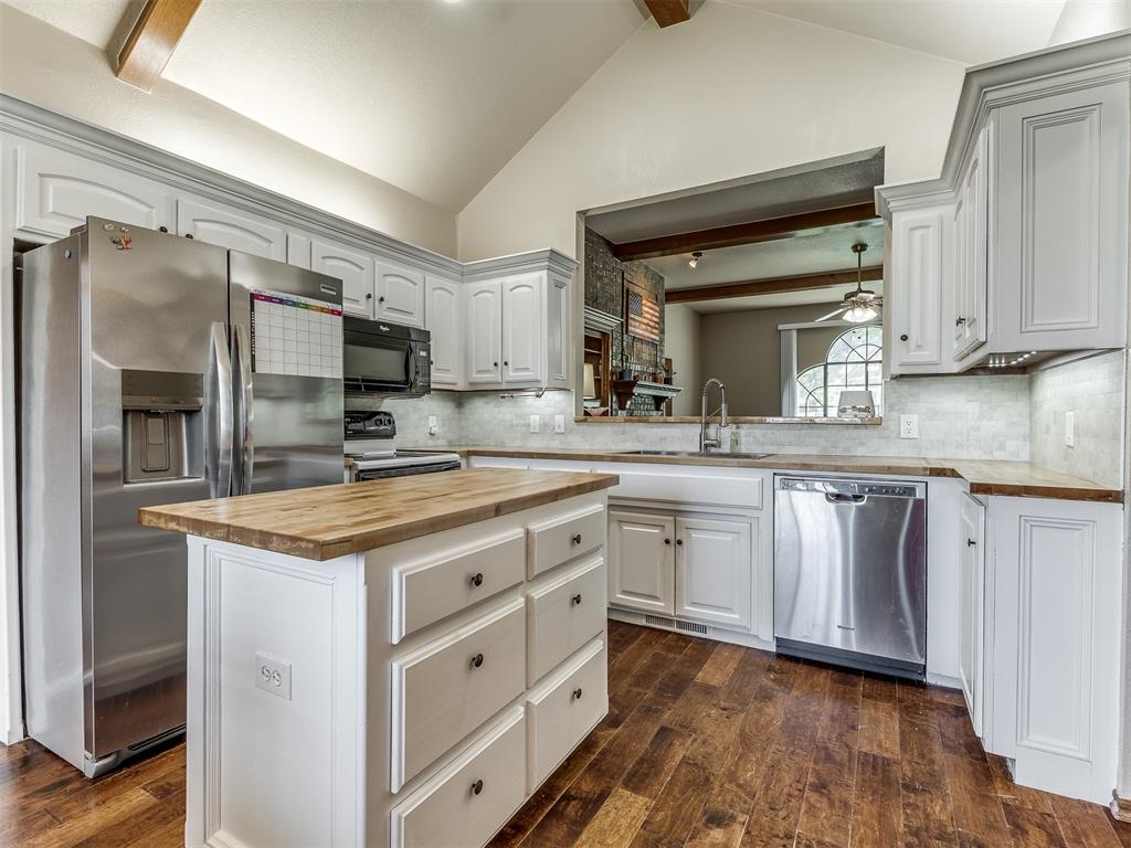 9901 Fox Fair Hollow