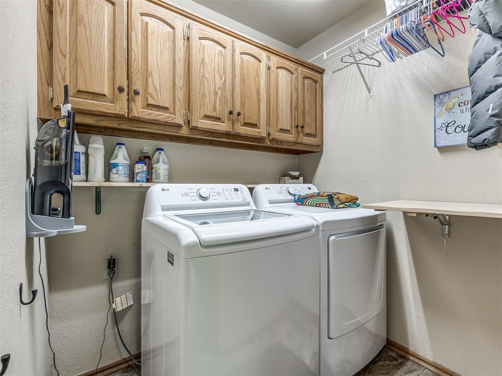 9901 Fox Fair Hollow