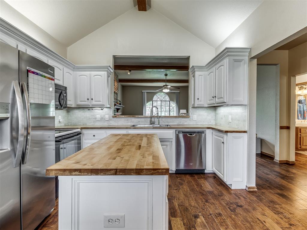 9901 Fox Fair Hollow