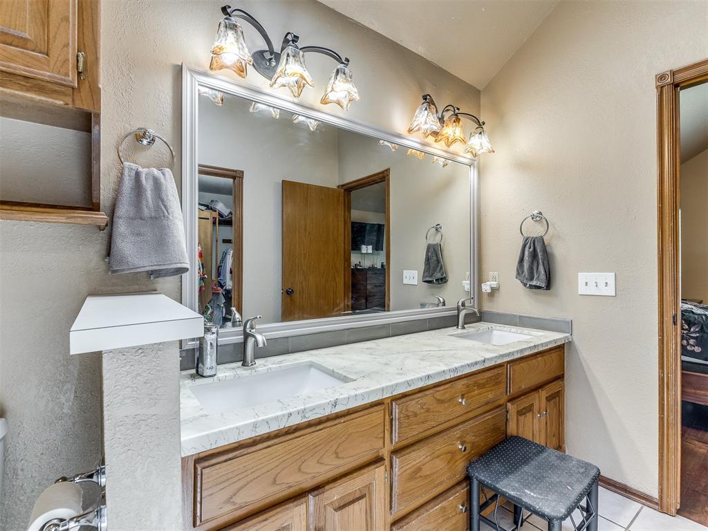 9901 Fox Fair Hollow