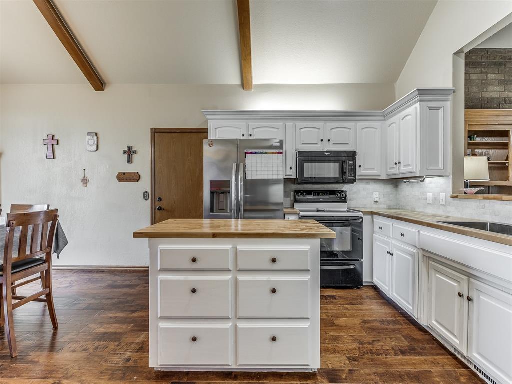 9901 Fox Fair Hollow