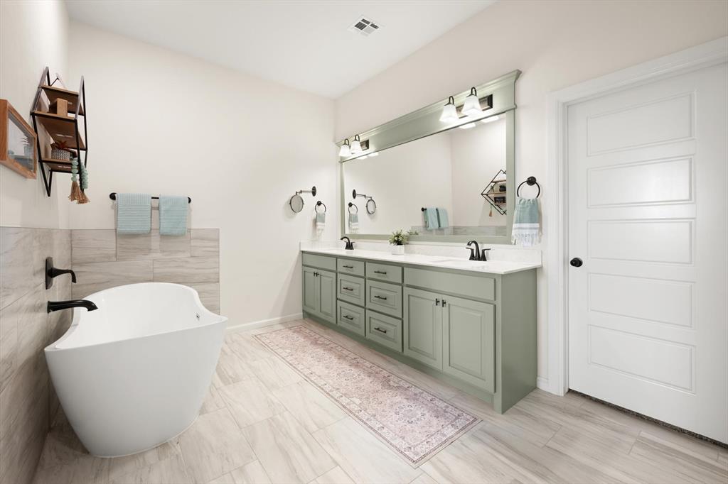 9416 SW 48th Terrace