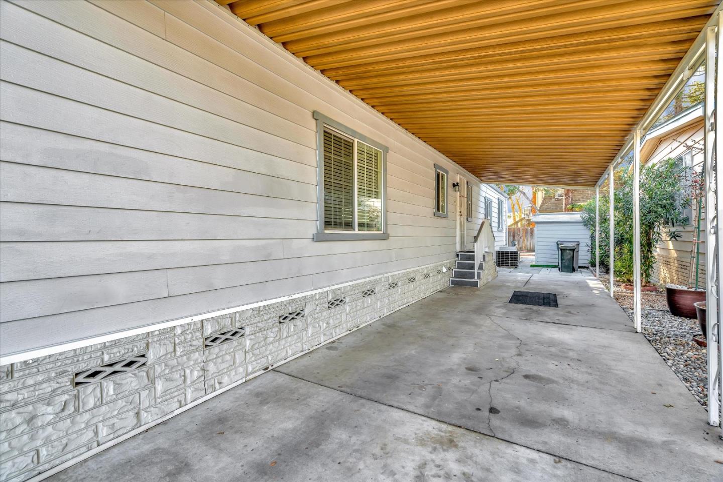 3143 Oakbridge DR 3143