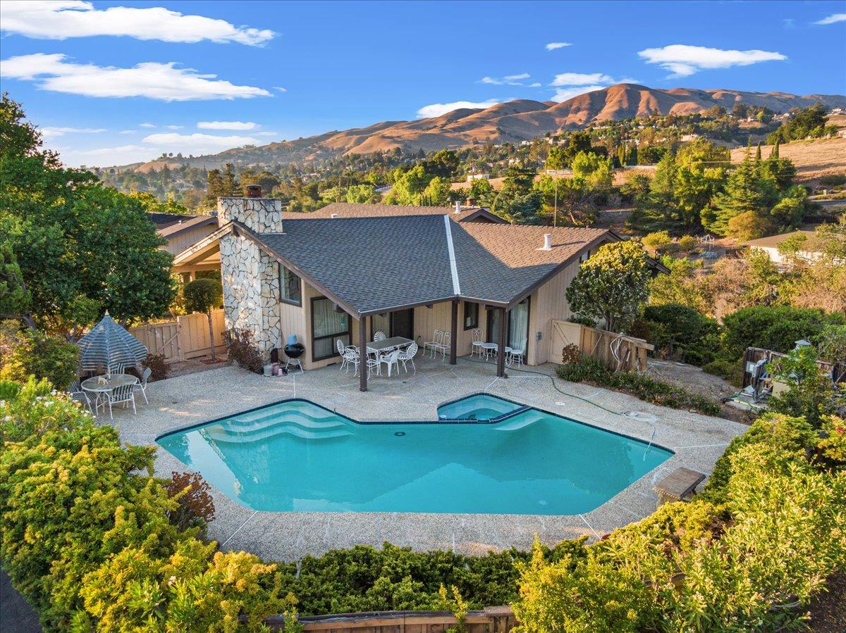 10940 Prieta CT