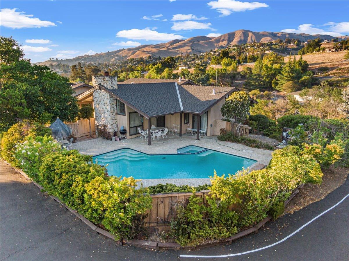 10940 Prieta CT