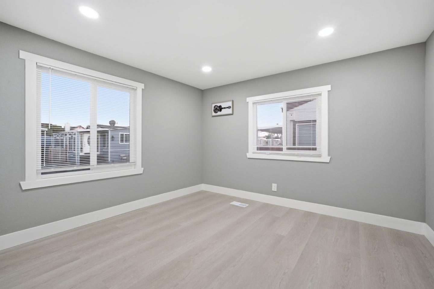 174 Redwood Avenue Unit: 174