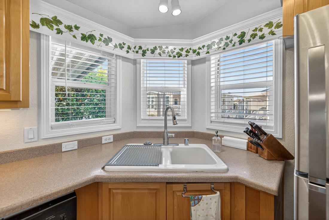 433 Sylvan Avenue Unit: 134
