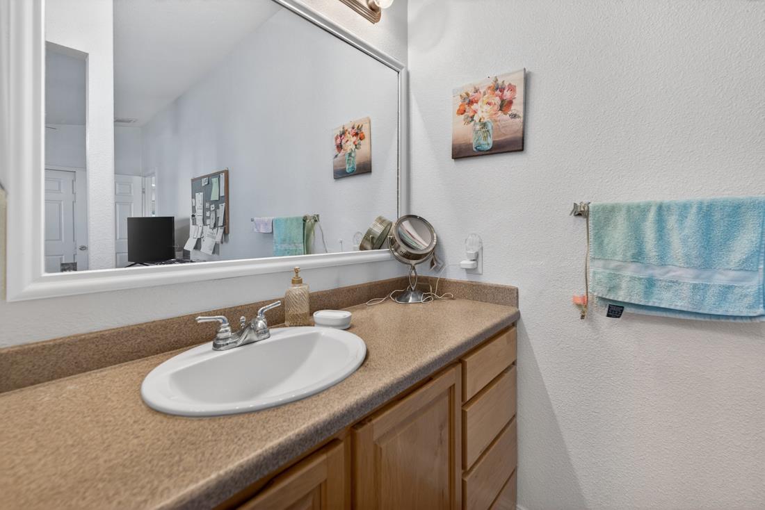 433 Sylvan Avenue Unit: 134