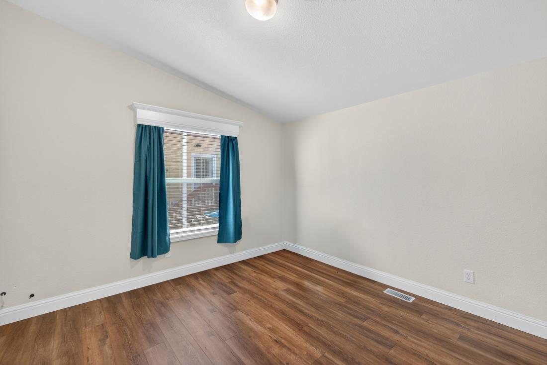 433 Sylvan Avenue Unit: 134