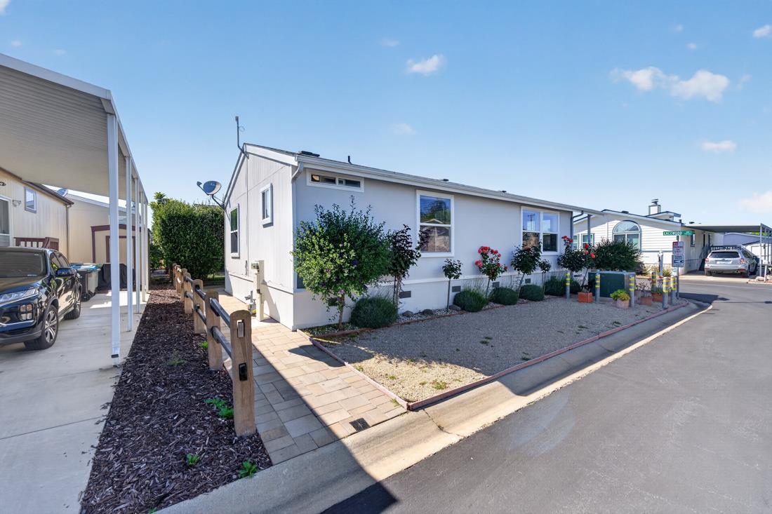 433 Sylvan Avenue Unit: 134