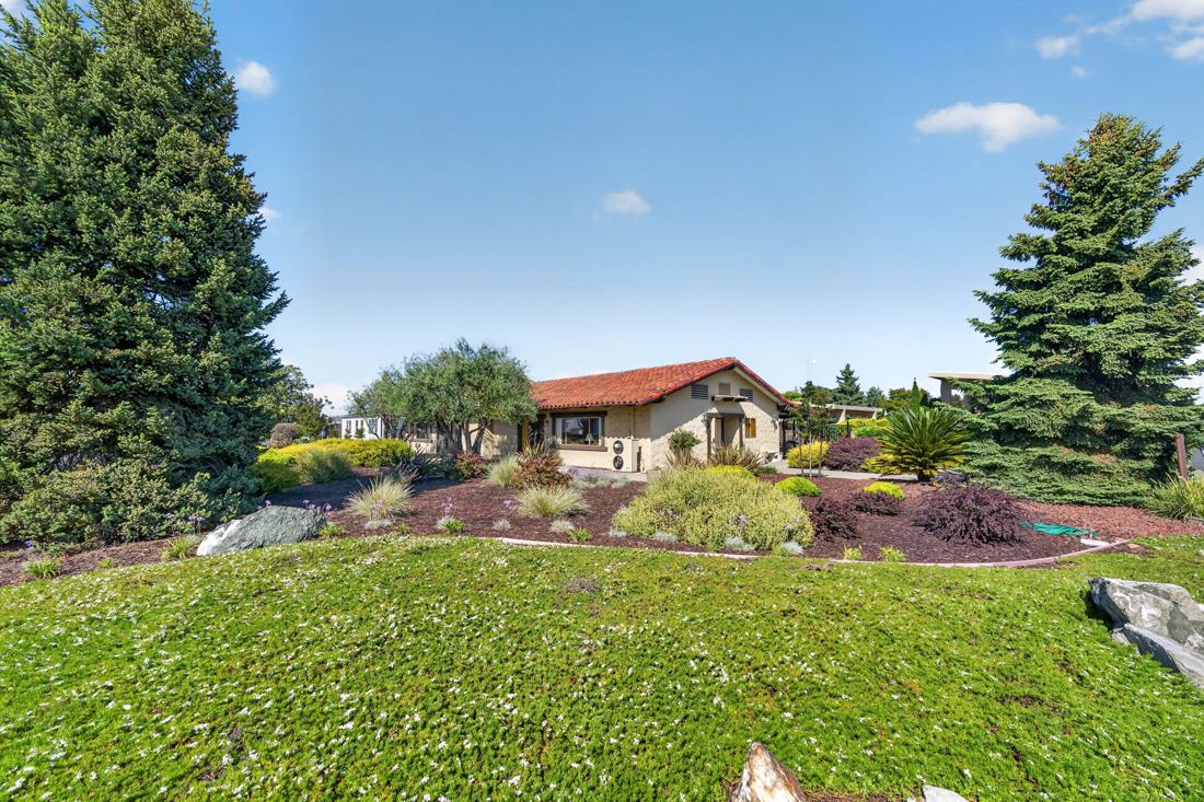 433 Sylvan Avenue Unit: 134