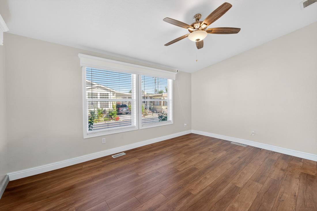 433 Sylvan Avenue Unit: 134